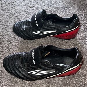 Umbro Men's Athletic Shoes Cleats